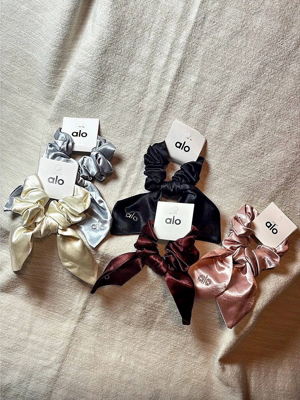 Satin Hair Scrunchie Set in Black & Pink Like New